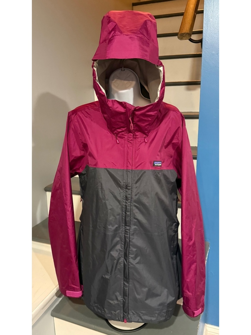 Women’s Extra Large Torrentshell H2NO Two-Tone Burgundy & Forge Gray Rain Jacket